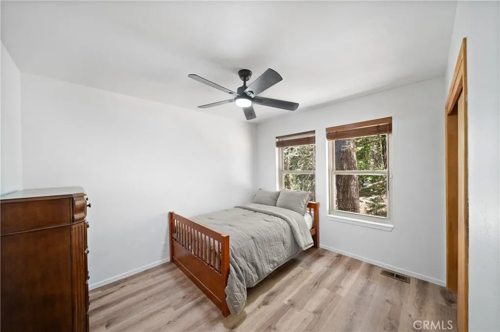 574 Mill Court, Lake Arrowhead, California 92352 home-pic-18