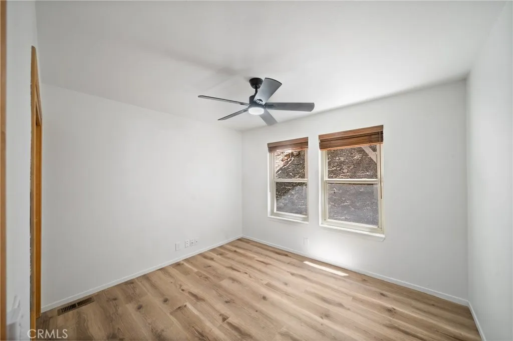 574 Mill Court, Lake Arrowhead, California 92352 home-pic-19