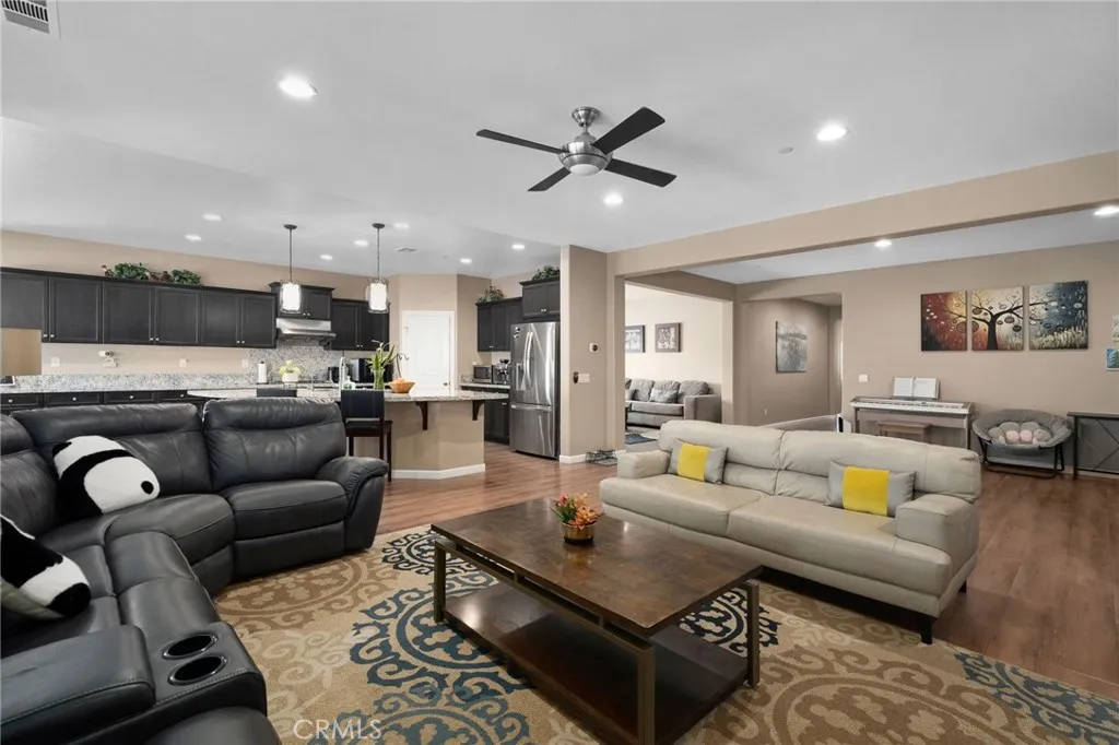 4727 Graphite Creek Road, Jurupa Valley, California 91752 home-pic-16