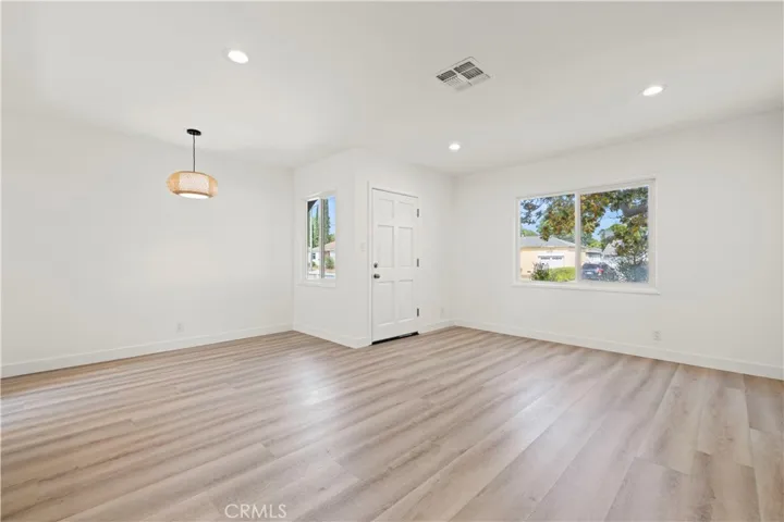 5826 Jamieson Avenue, Encino, California 91316