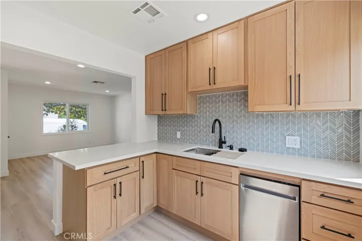 5826 Jamieson Avenue, Encino, California 91316
