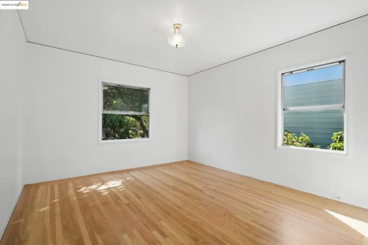 4689 Reinhardt Dr, Oakland, California 94619