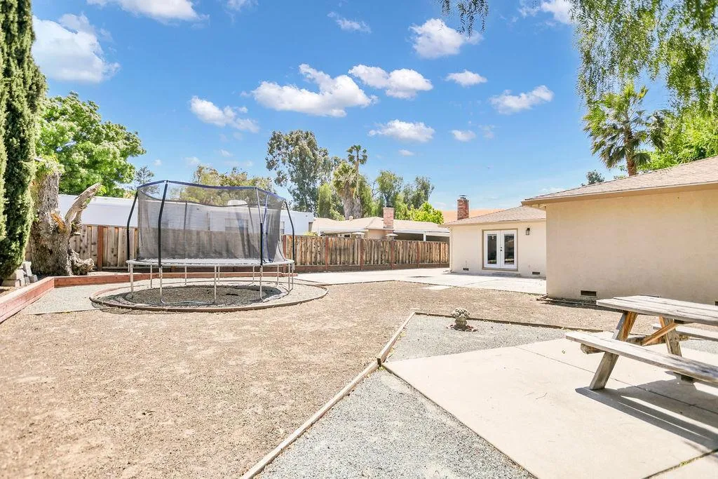 4453 Palo Verde Drive, Pittsburg, California 94565 home-pic-18