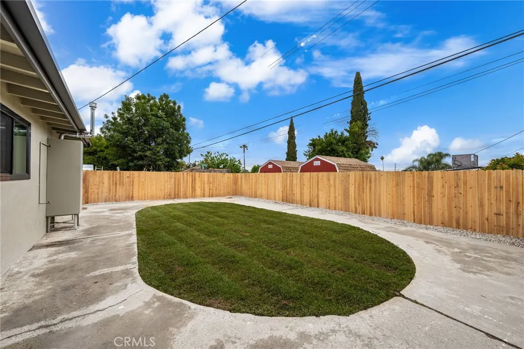 13198 Oaks Avenue, Chino, California 91710 home-pic-15