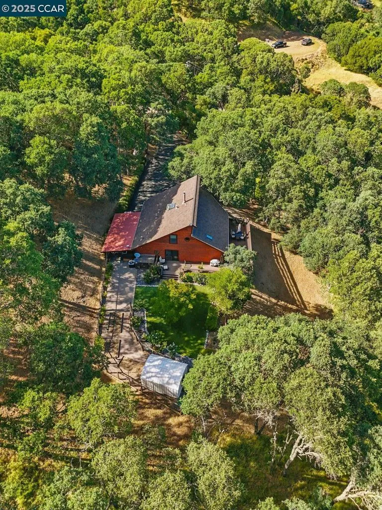 2000 Curry Canyon Rd, Clayton, California 94517 home-pic-25