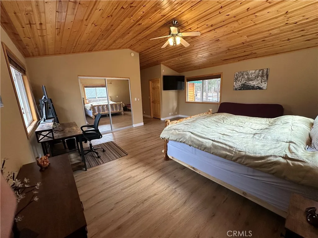 43632 Shasta Road, Big Bear Lake, California 92315 home-pic-11