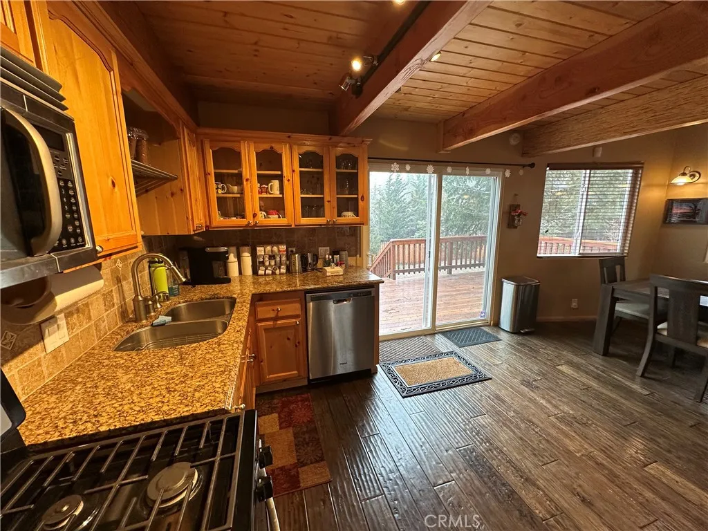 43632 Shasta Road, Big Bear Lake, California 92315 home-pic-6