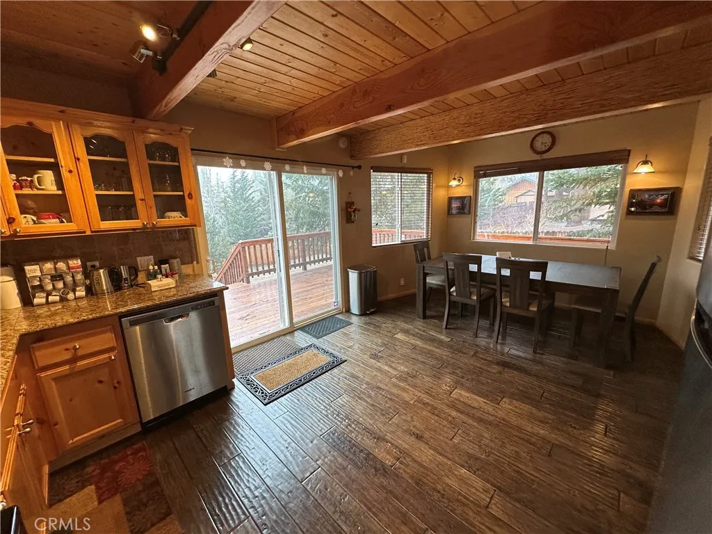 43632 Shasta Road, Big Bear Lake, California 92315 home-pic-7