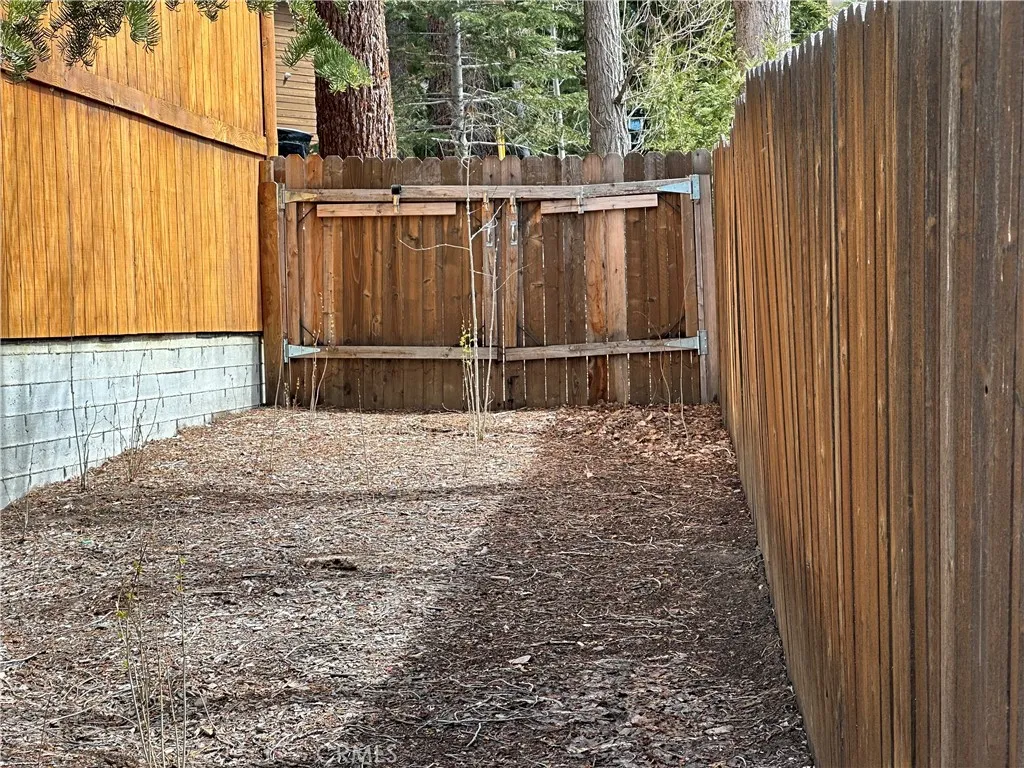 43632 Shasta Road, Big Bear Lake, California 92315 home-pic-28