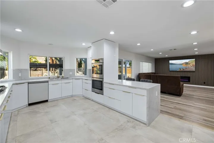 41305 Chestnut Street, Palmdale, California 93551