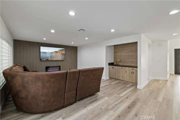 41305 Chestnut Street, Palmdale, California 93551