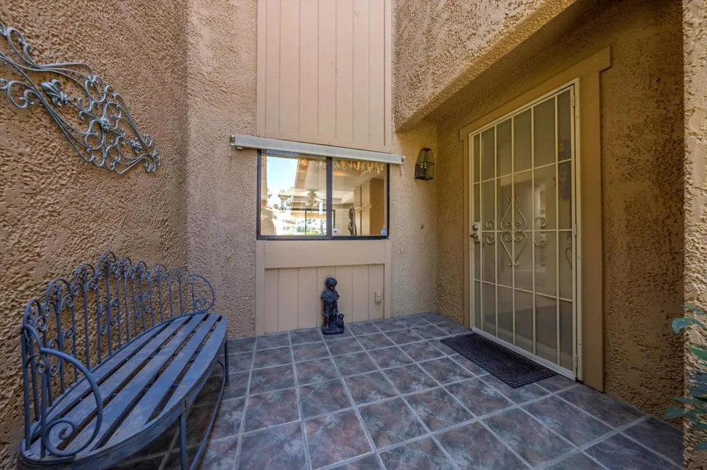 44 Maximo Way, Palm Desert, California 92260 home-pic-26