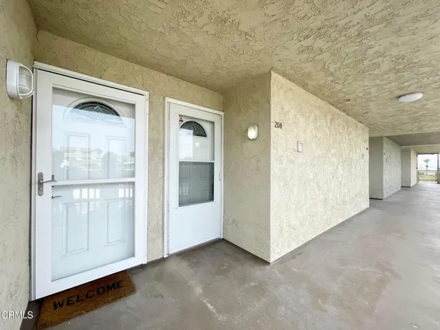 208 E Surfside Drive, Port Hueneme, California 93041