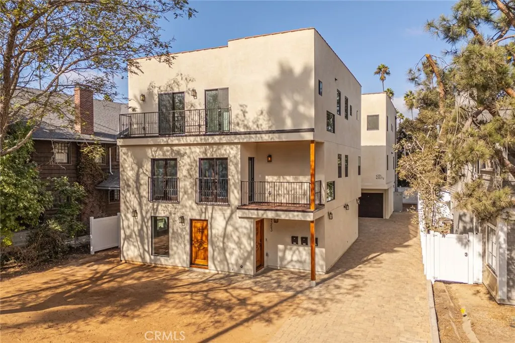 4351 Victoria Park Place, Los Angeles, California 90019 home-pic-44