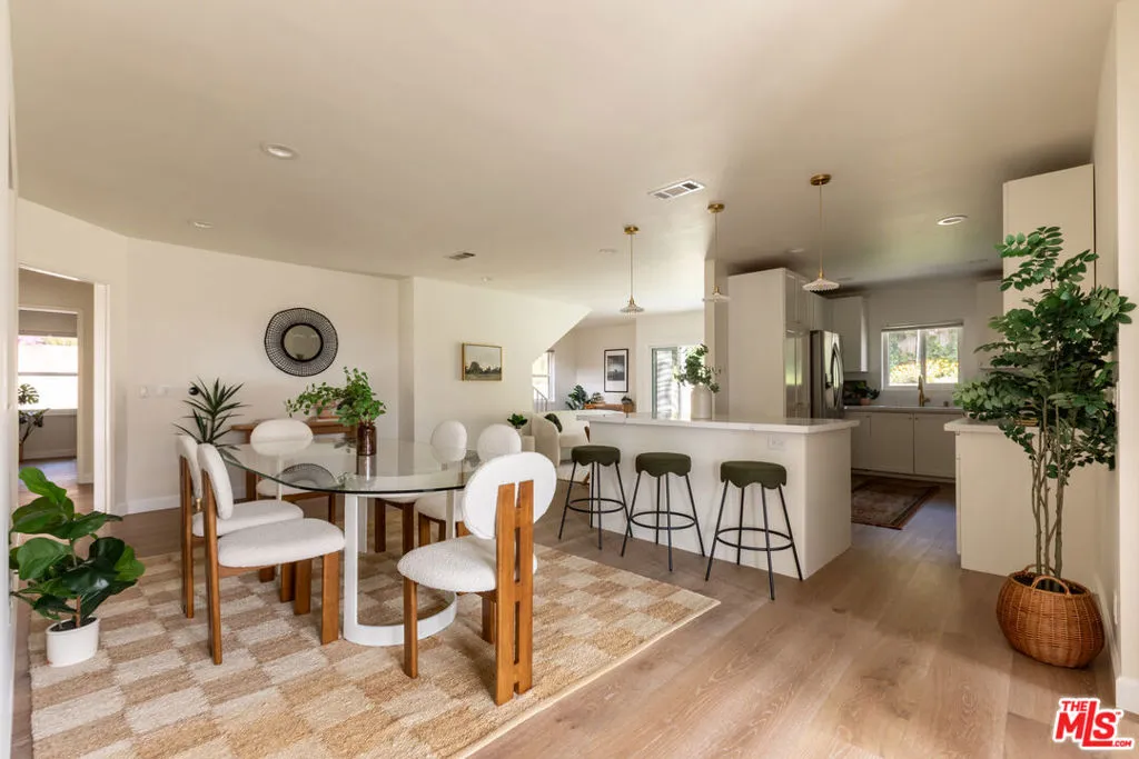 5018 Valleydale Avenue, Los Angeles, California 90043 home-pic-6