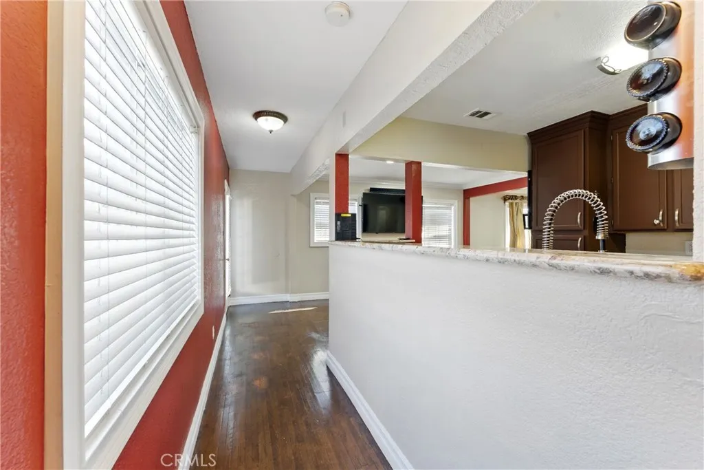 1933 W 147th Street, Gardena, California 90249 home-pic-20