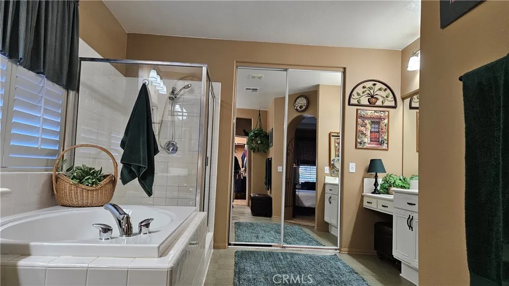 28181 Horizon Court, Menifee, California 92585 home-pic-10