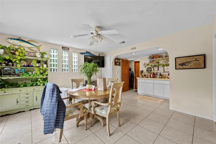 Family room off the kitchen