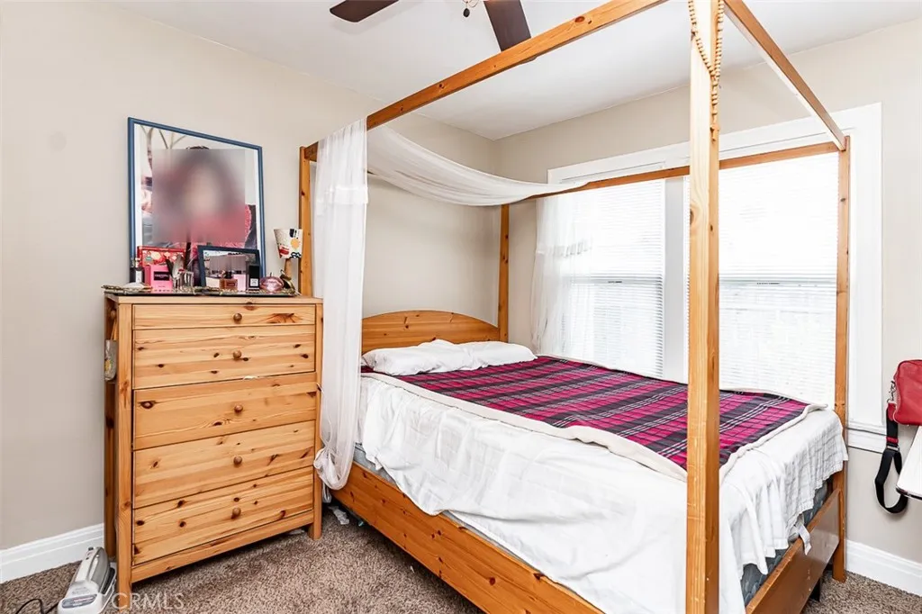 8462 S Denker Avenue, Los Angeles, California 90047 home-pic-12