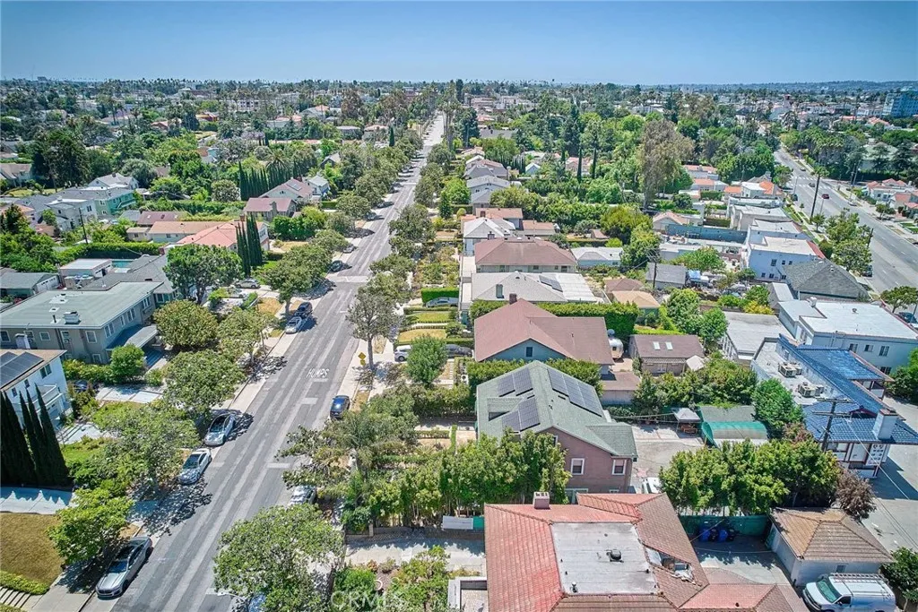 1023 S Wilton Place, Los Angeles, California 90019 home-pic-5