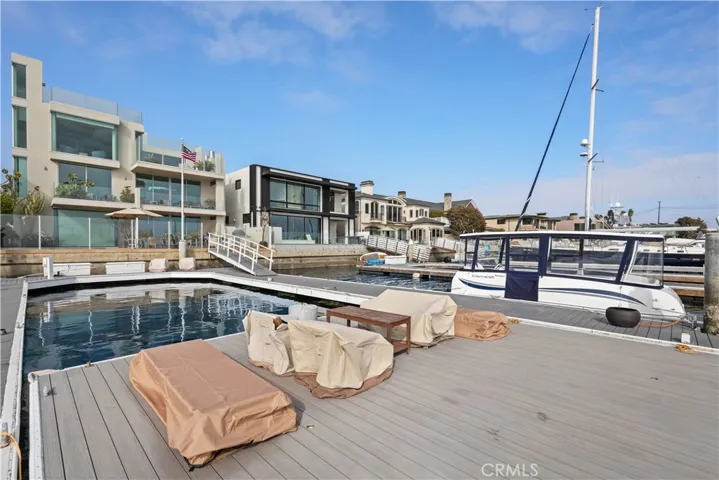 5490 E The Toledo, Long Beach, California 90803