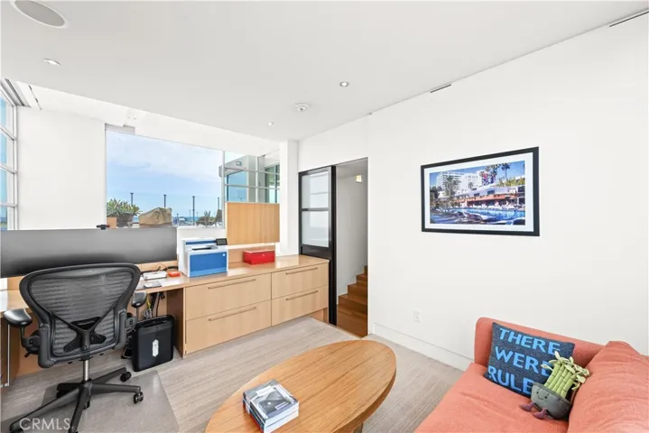 5490 E The Toledo, Long Beach, California 90803