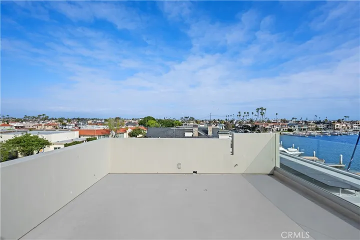 5490 E The Toledo, Long Beach, California 90803