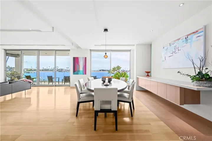 5490 E The Toledo, Long Beach, California 90803