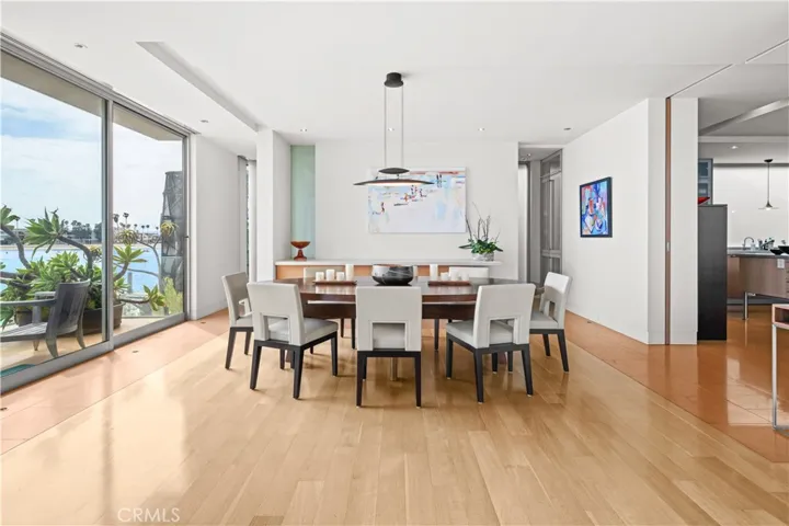 5490 E The Toledo, Long Beach, California 90803