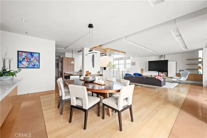 5490 E The Toledo, Long Beach, California 90803