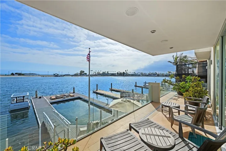 5490 E The Toledo, Long Beach, California 90803