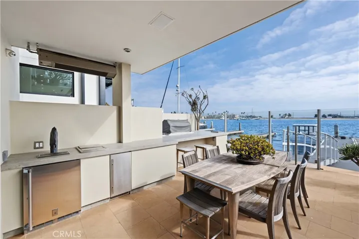 5490 E The Toledo, Long Beach, California 90803