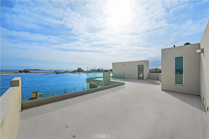 5490 E The Toledo, Long Beach, California 90803