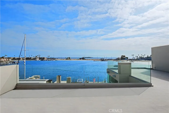 5490 E The Toledo, Long Beach, California 90803