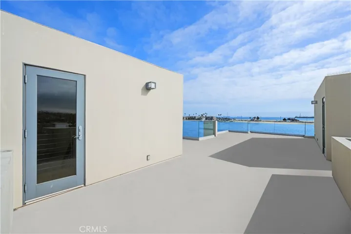 5490 E The Toledo, Long Beach, California 90803