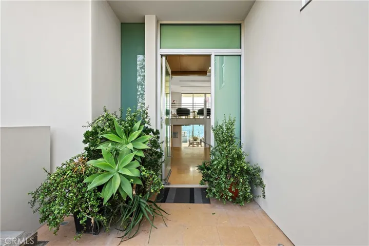 5490 E The Toledo, Long Beach, California 90803