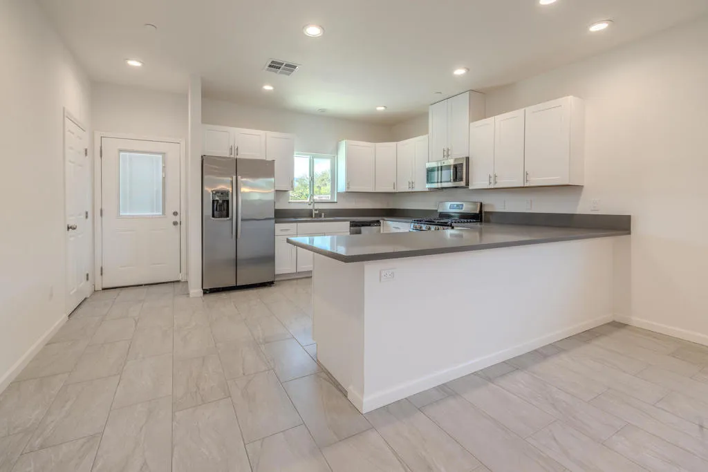32285 Pueblo Trail, Cathedral City, California 92234 home-pic-4
