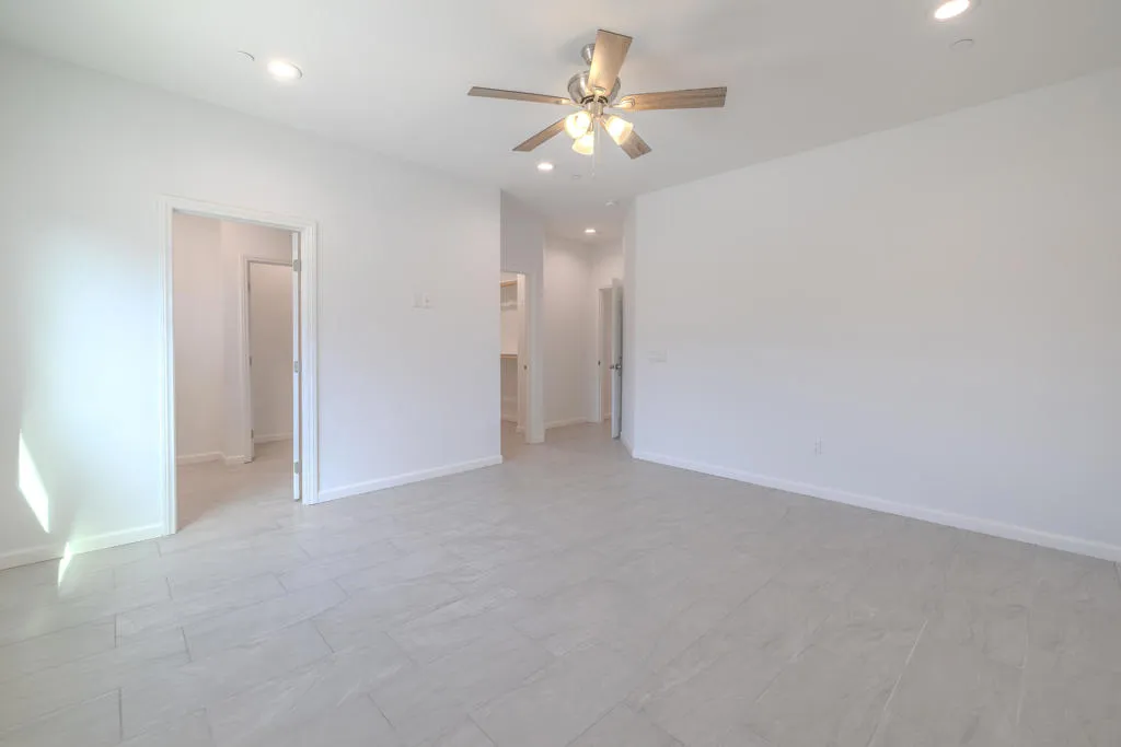 32285 Pueblo Trail, Cathedral City, California 92234 home-pic-10