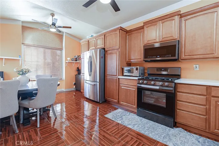 1017 East Avenue, Gustine, California 95322