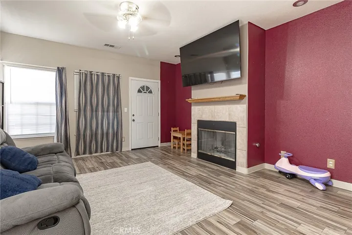 1017 East Avenue, Gustine, California 95322