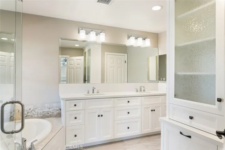 30347 Via Canada, Temecula, California 92592