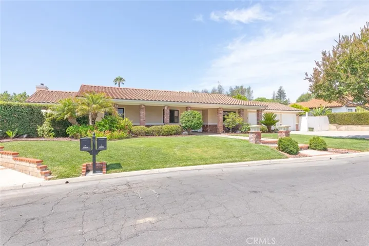 30347 Via Canada, Temecula, California 92592