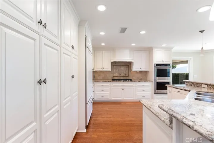 30347 Via Canada, Temecula, California 92592