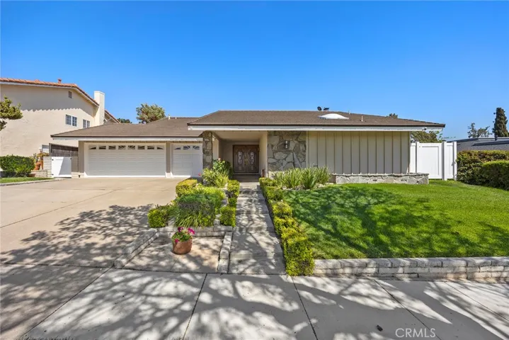2132 Via Caliente, Fullerton, California 92833