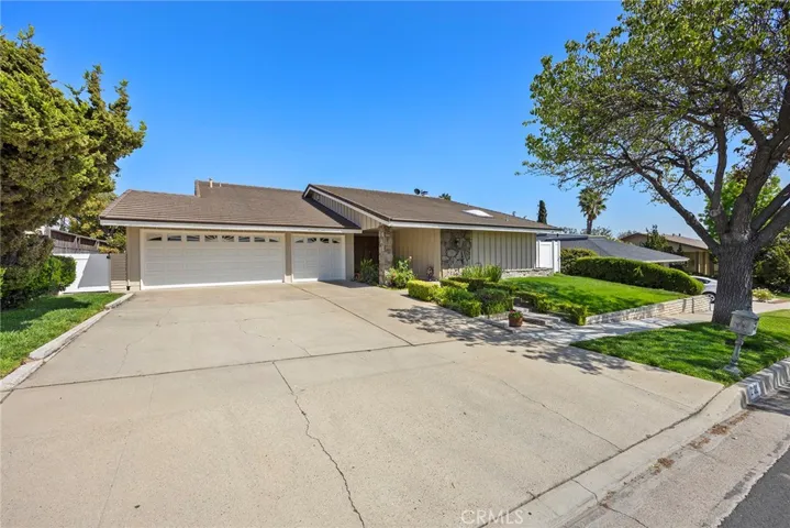 2132 Via Caliente, Fullerton, California 92833