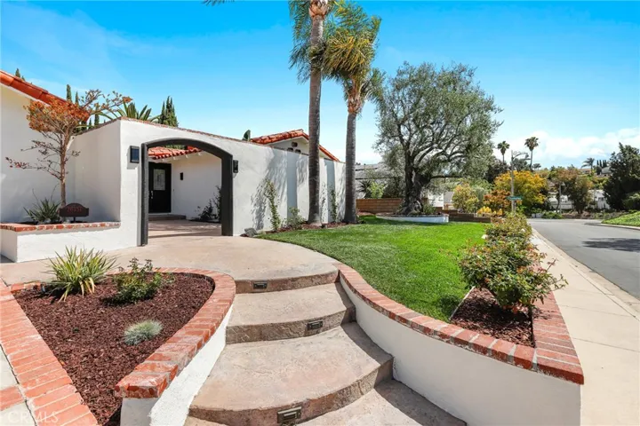 26351 Tarrasa Lane, Mission Viejo, California 92691