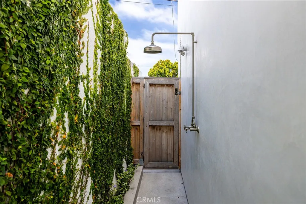 515 Marine Avenue, Manhattan Beach, California 90266 home-pic-42