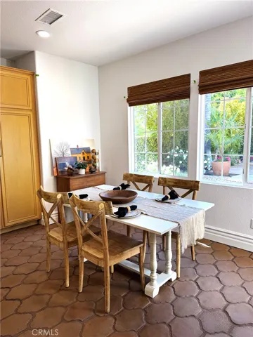 Eat In Kitchen
