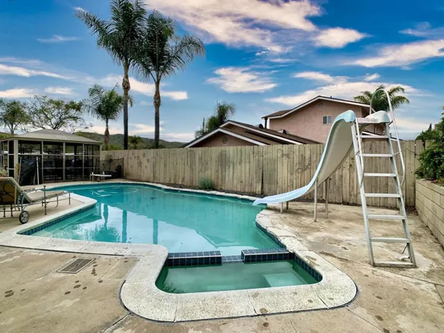 9884 Settle Road, Santee, California 92071