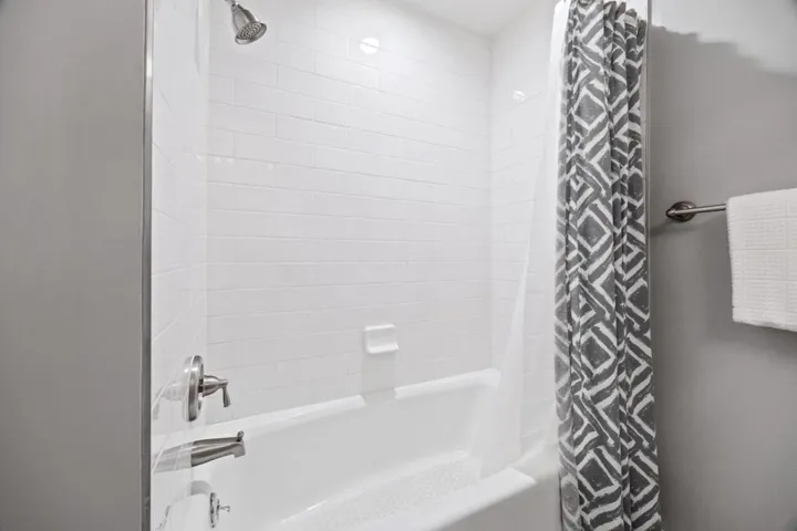 1456 San Carlos Avenue 202, San Carlos, California 94070